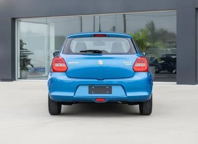 Exterior photo: Suzuki Swift GLX