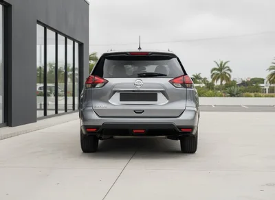 Exterior photo: Nissan X-Trail Tekna