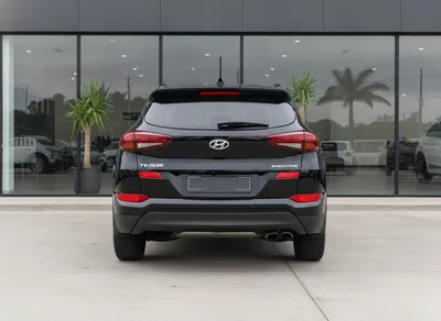 Exterior photo: Hyundai Tucson Executive