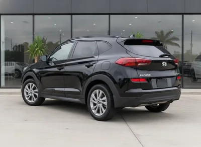 Exterior photo: Hyundai Tucson Executive