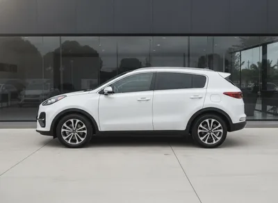 Exterior photo: Kia Sportage GT Line