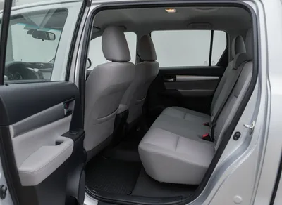 Exterior photo: Toyota Hilux SR5 Double Cab