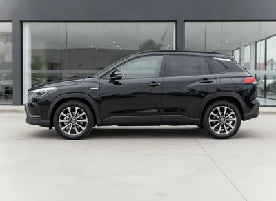 Exterior photo: Toyota Corolla Cross Hybrid Z