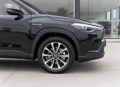 Exterior photo: Toyota Corolla Cross Hybrid Z