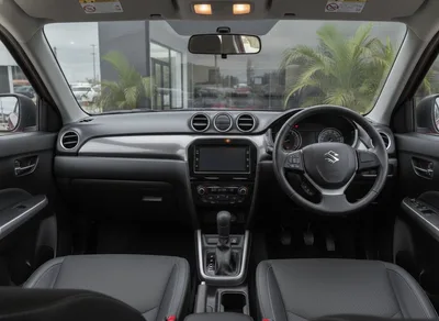 Exterior photo: Suzuki Vitara Brezza GLX