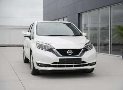 Exterior photo: Nissan Note e-Power
