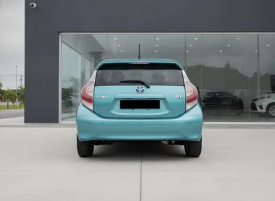 Exterior photo: Toyota Aqua S